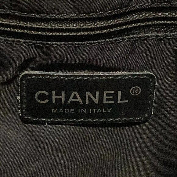 CHANEL New Travel Line Tote MM - Black Nylon Jacquard Leather Tote Bag - Picture 8 of 10